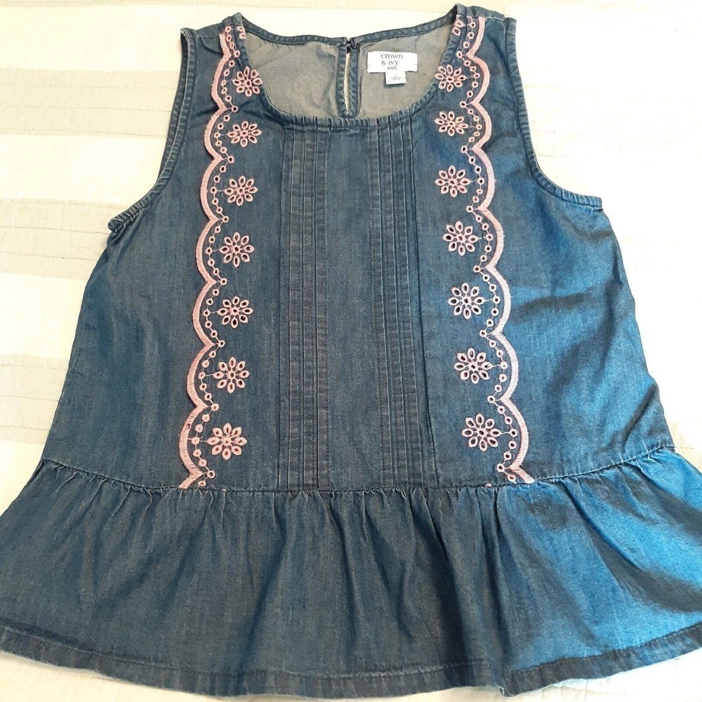 Crown & Ivy Girls Blue Top W/ Cute Pink Embroidery. Size Large Sleeveless